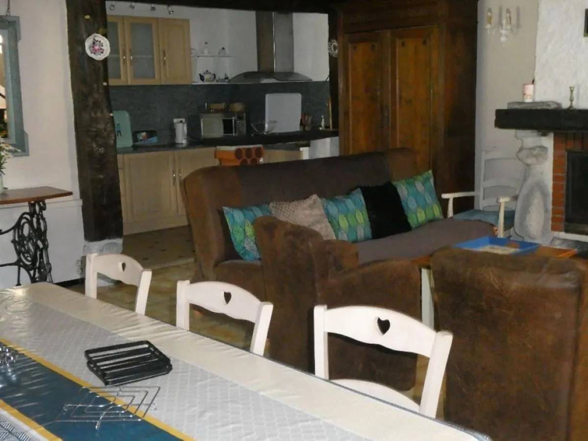 Entre Deux Moulins Villa Jarret 0*,